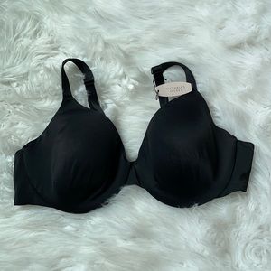 Victoria’s Secret black bra